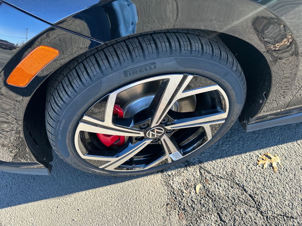 2026 Volkswagen Golf GTI SE photo 2