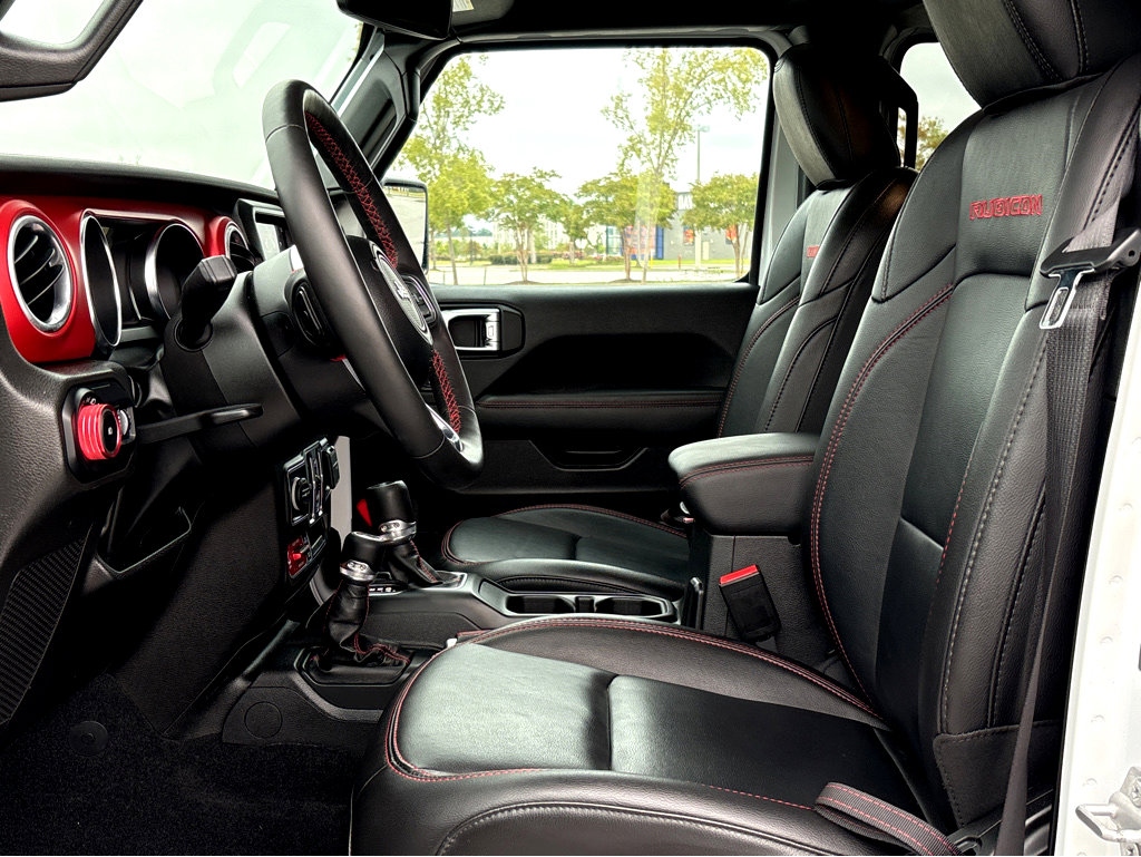 2023 Jeep Wrangler Rubicon photo 13