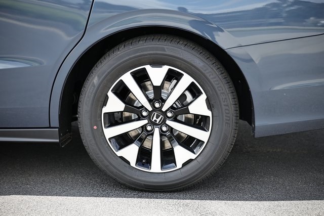 2026 Honda Odyssey EX-L photo 6