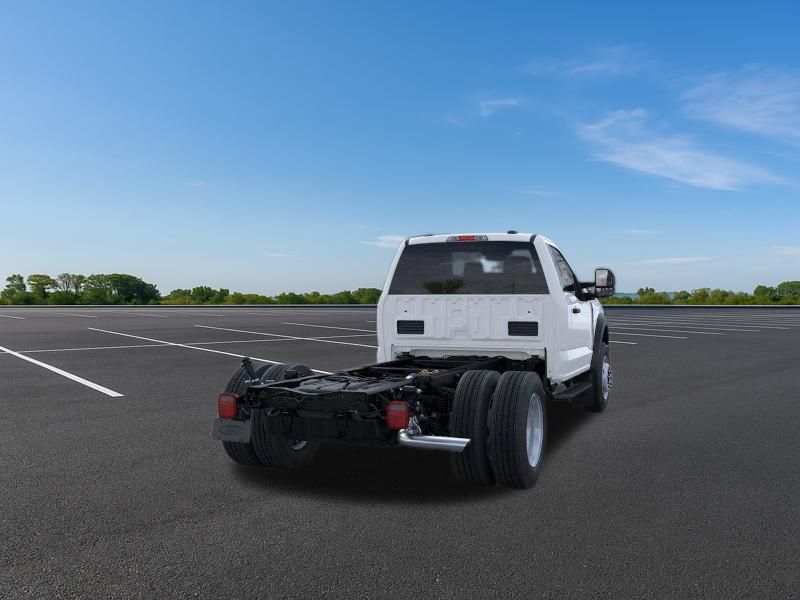 2025 Ford F-600 photo 27