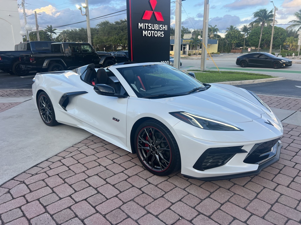 2023 Chevrolet Corvette Stingray 3LT photo 2