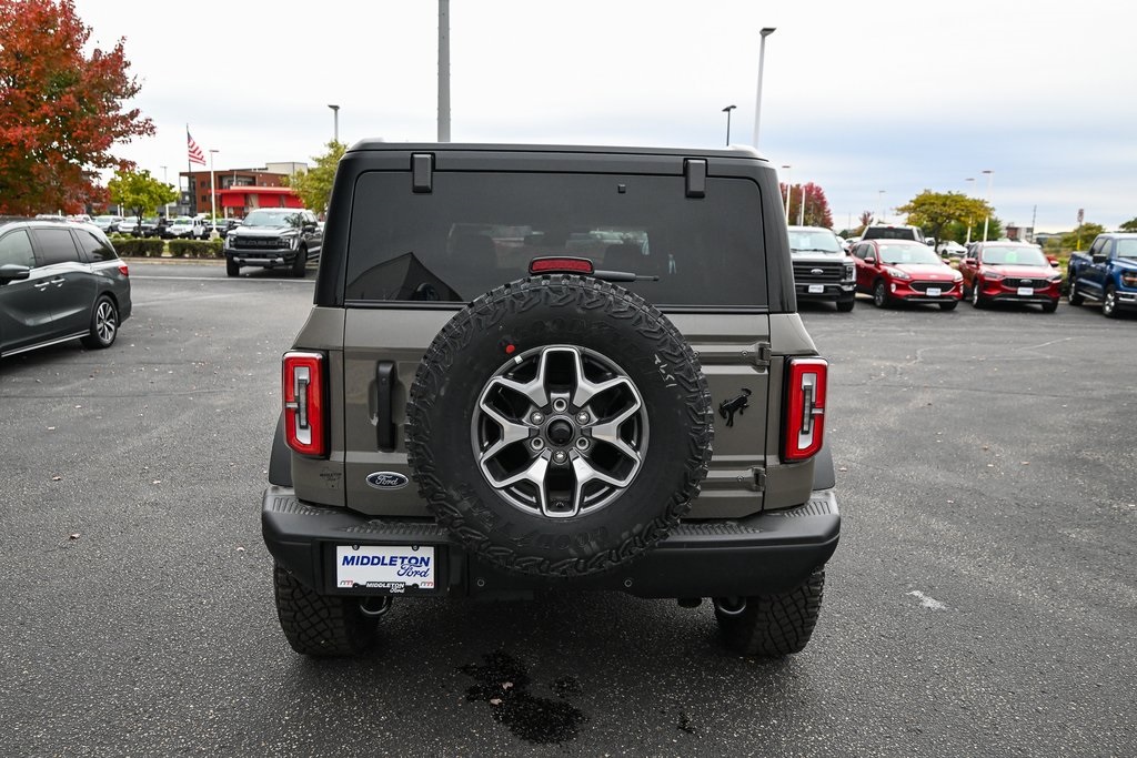 2025 Ford Bronco Badlands photo 4