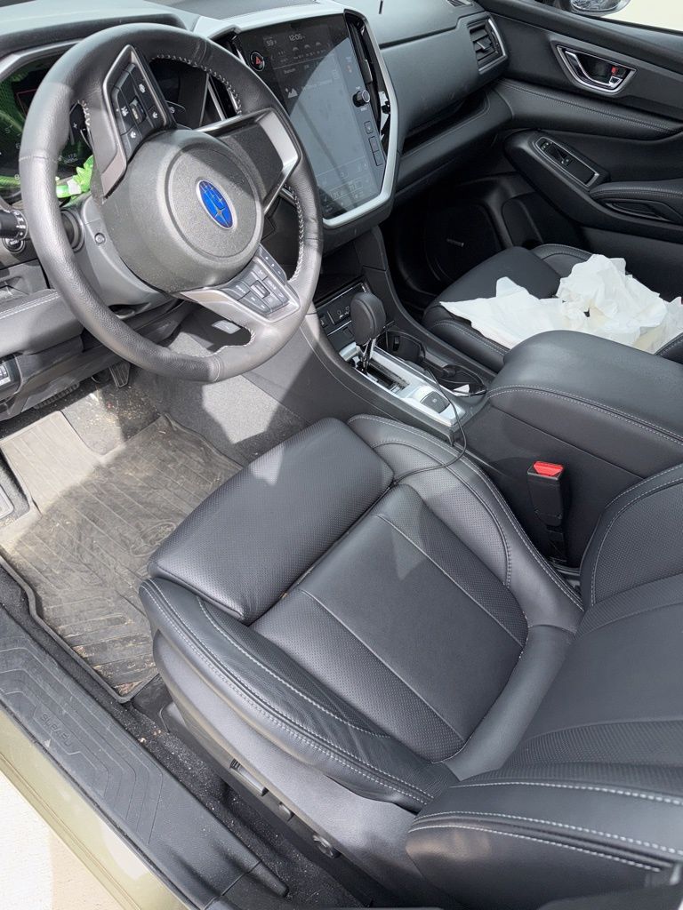 2025 Subaru Ascent Limited photo 4