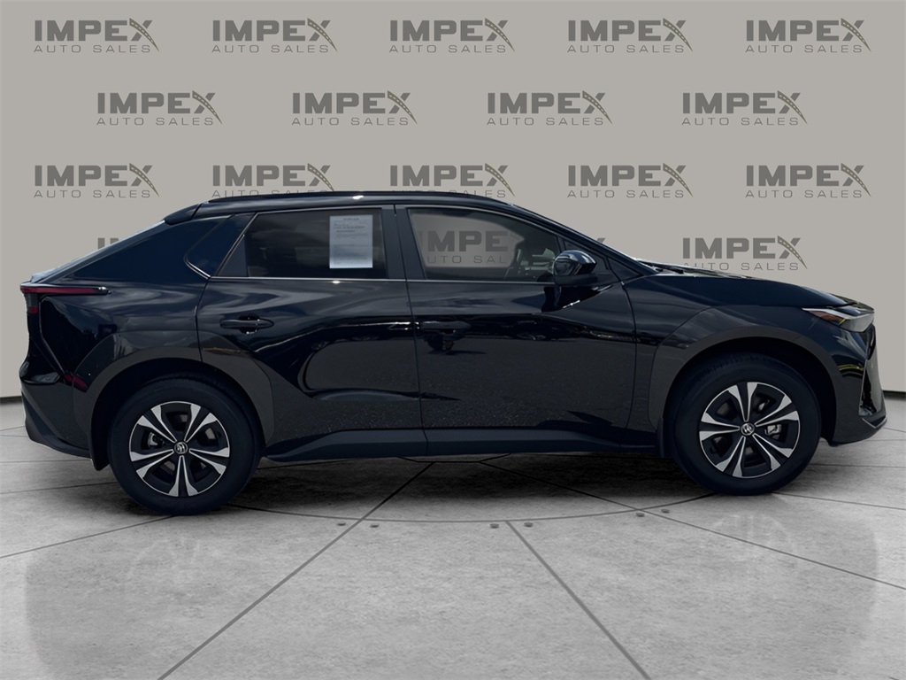 2024 Toyota bZ4X XLE photo 6