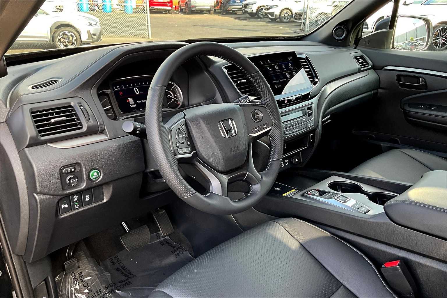2025 Honda Passport EX-L photo 15