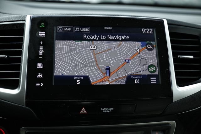 2016 Honda Pilot Touring photo 32