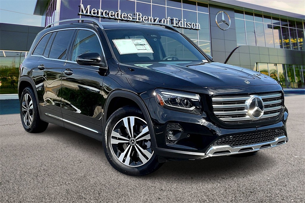 2026 Mercedes-Benz GLB GLB 250's photo