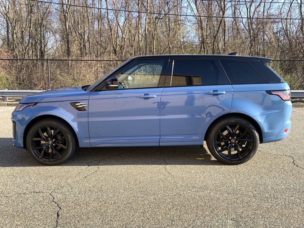 2022 Land Rover Range Rover Sport SVR photo 4