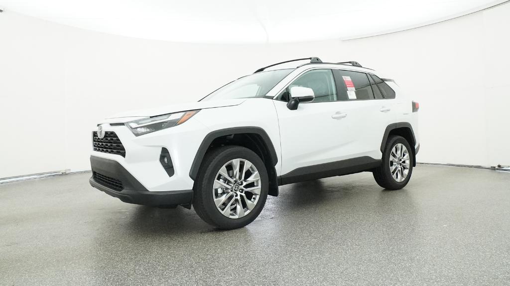 2025 Toyota RAV4 XLE Premium photo 6
