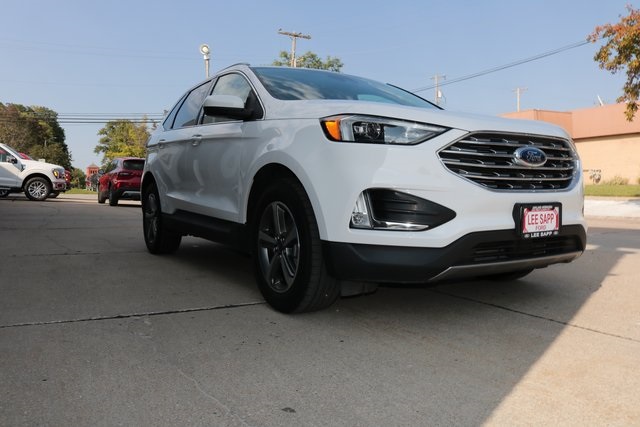 2022 Ford Edge SEL photo 8