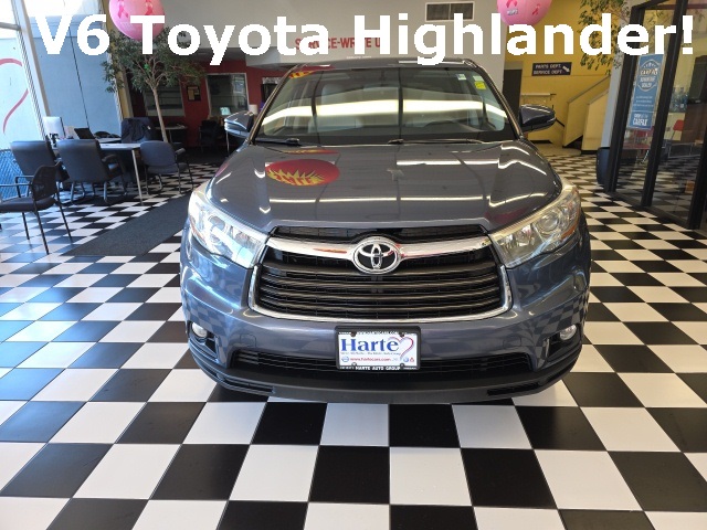 Used 2015 Toyota Highlander LE Plus with VIN 5TDBKRFH9FS112113 for sale in Hartford, CT