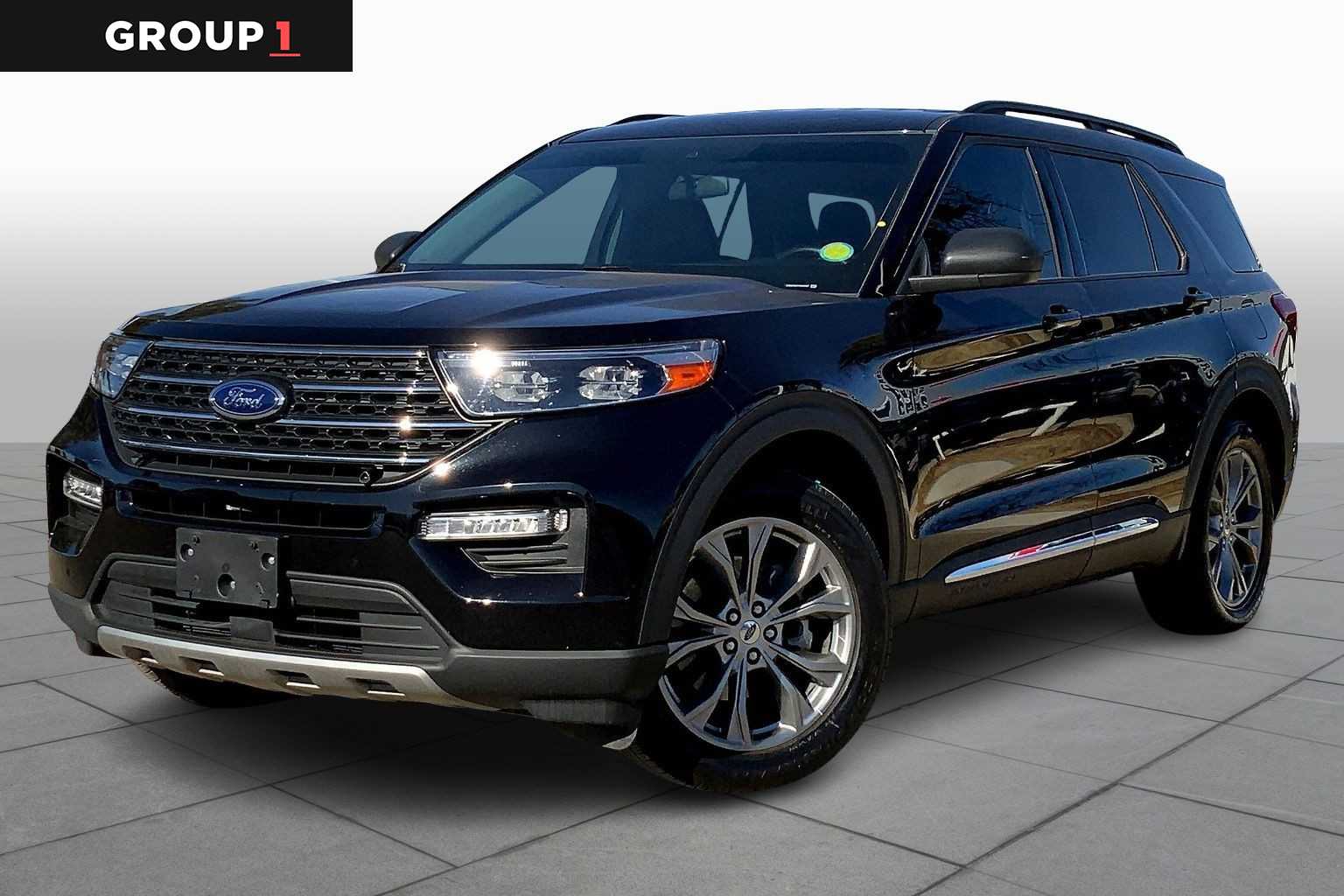 2023 Ford Explorer XLT's photo