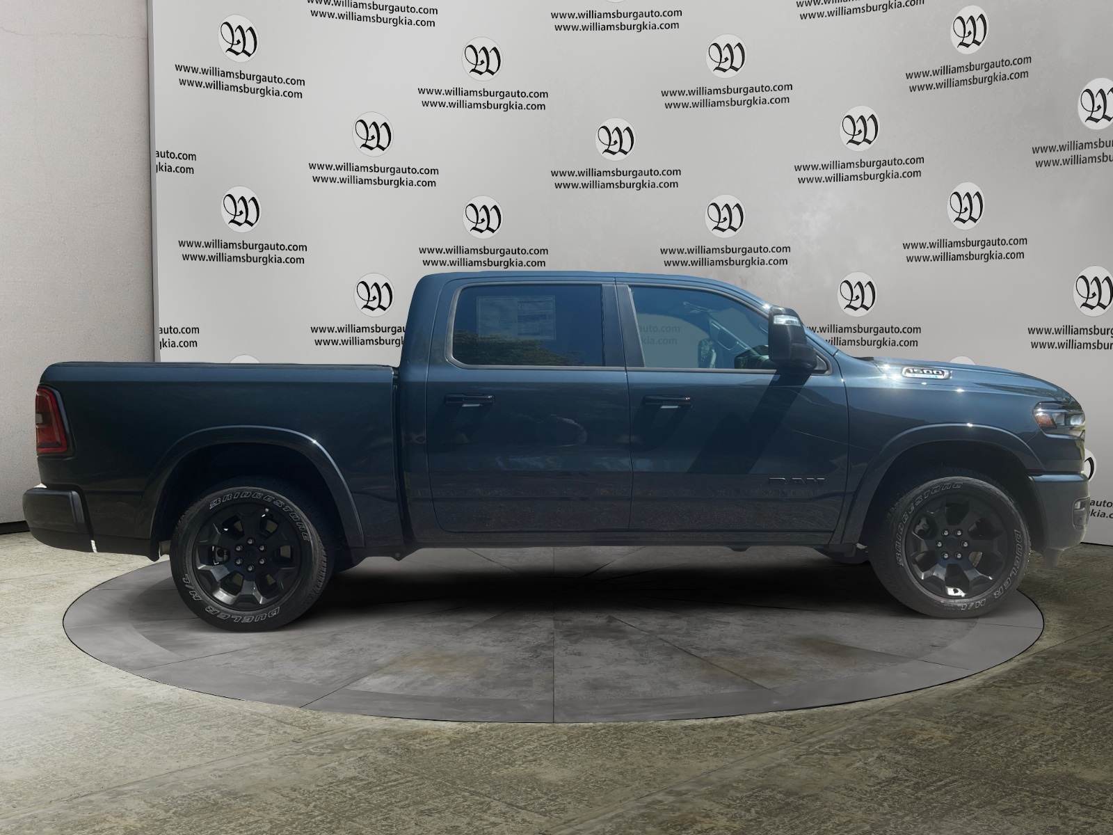 2025 Ram 1500 Big Horn Lone Star photo 3