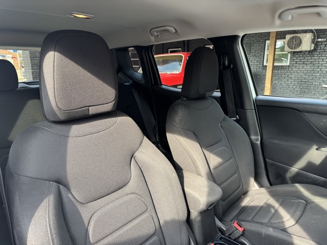 2021 Jeep Renegade Latitude photo 14