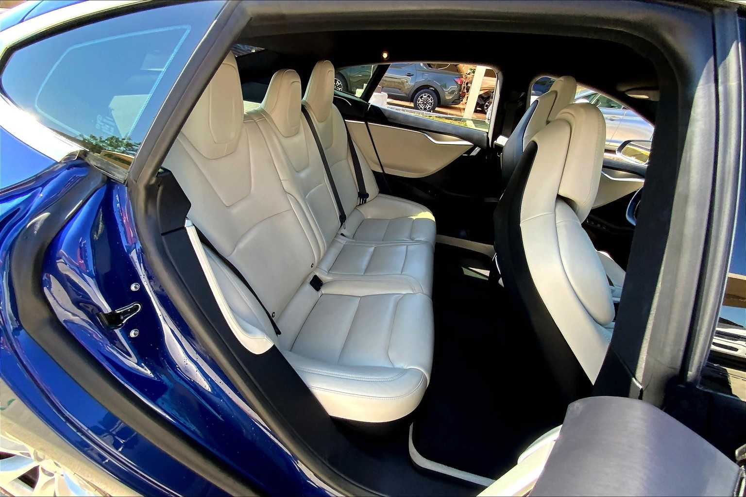 2017 Tesla Model S 100D AWD photo 19