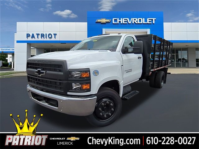 2024 Chevrolet Silverado 4500 Medium Duty Chassis Cab Work Truck's photo
