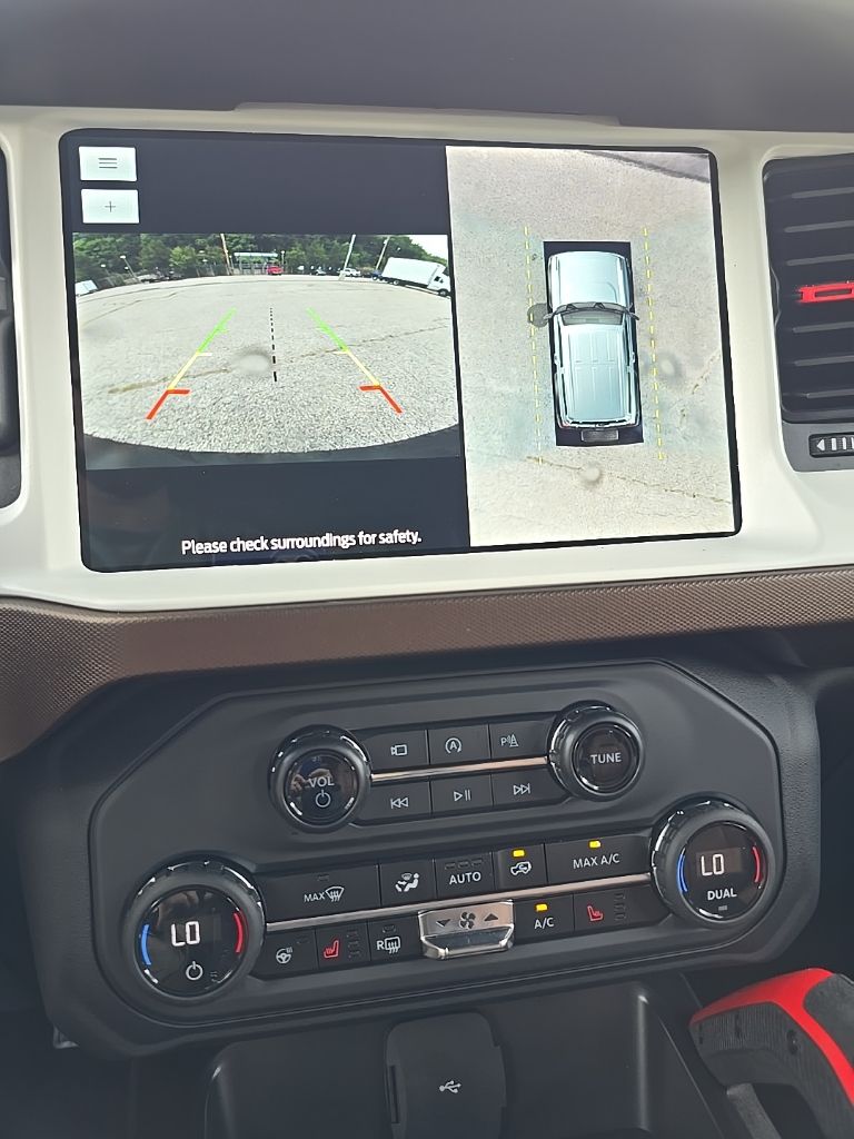 2024 Ford Bronco Heritage Limited First Edition photo 35