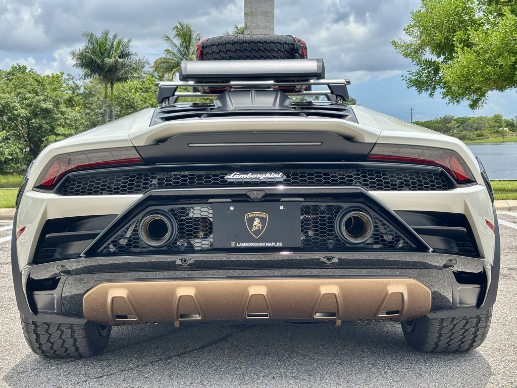 2024 Lamborghini Huracan Sterrato Base photo 8