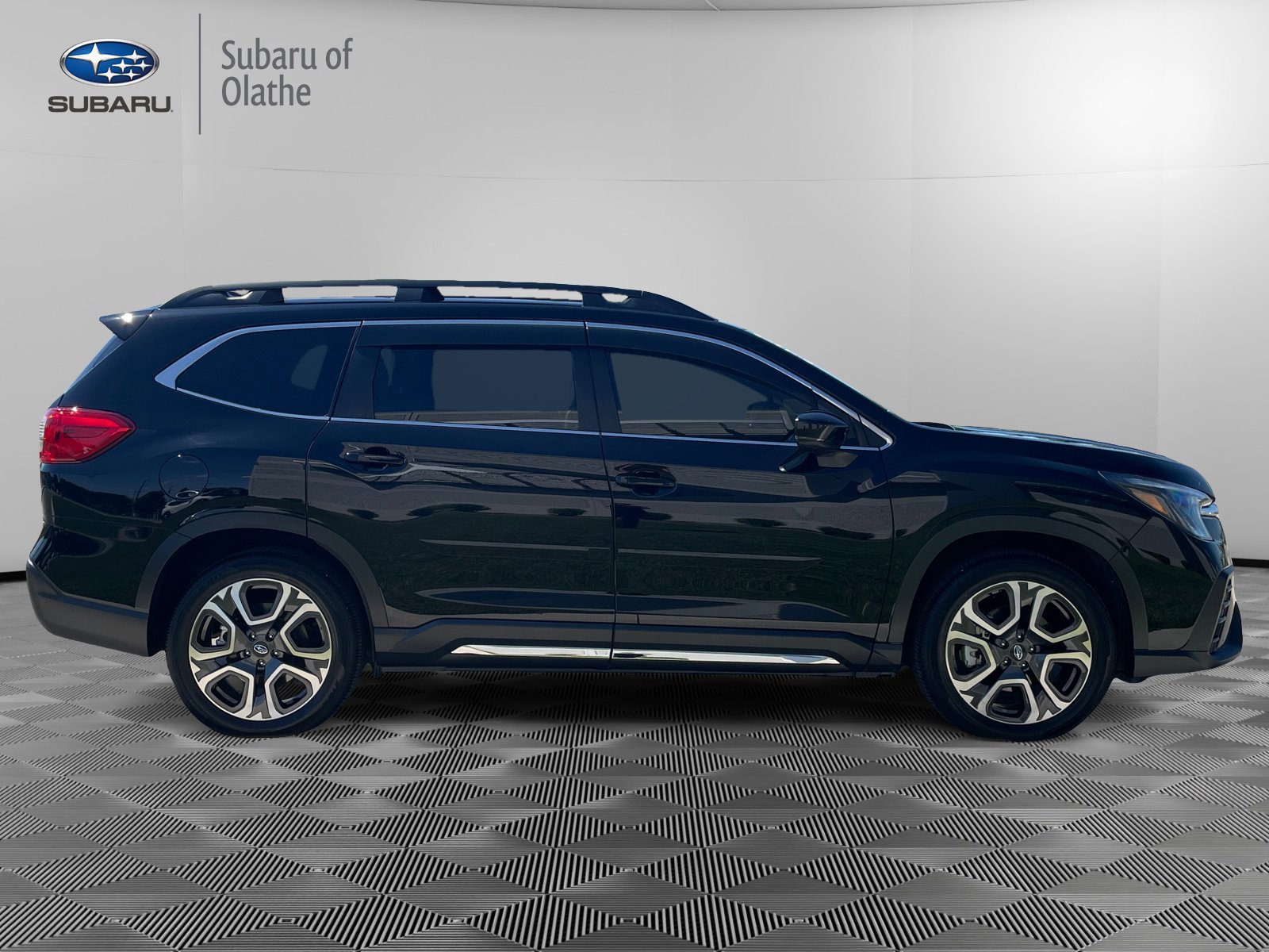 2024 Subaru Ascent Limited photo 10