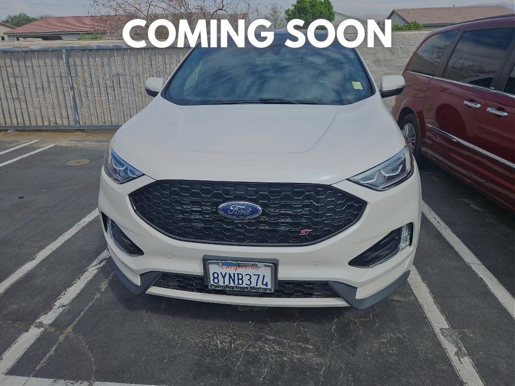2019 Ford Edge ST photo 2