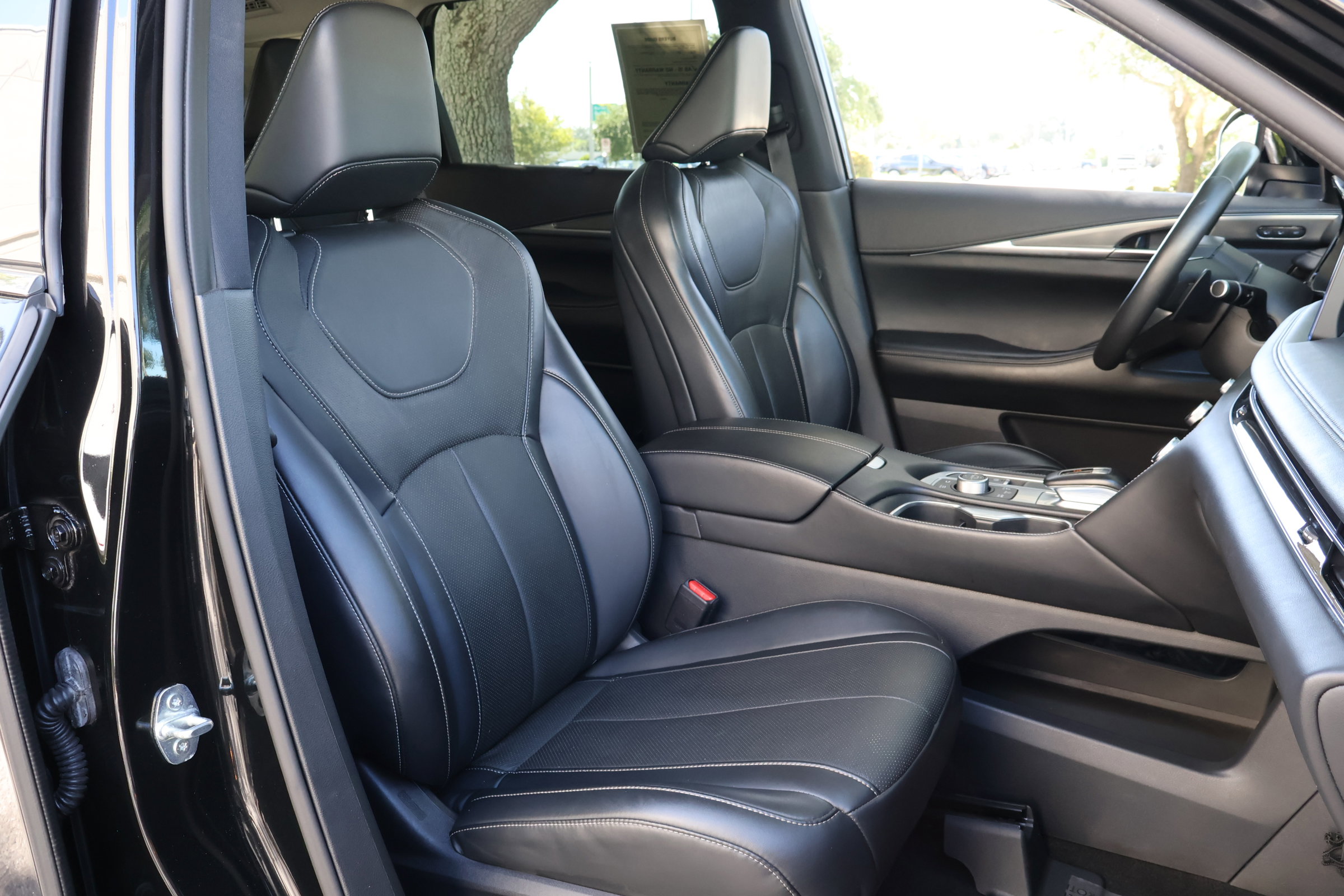 2023 Infiniti QX60 Luxe photo 23