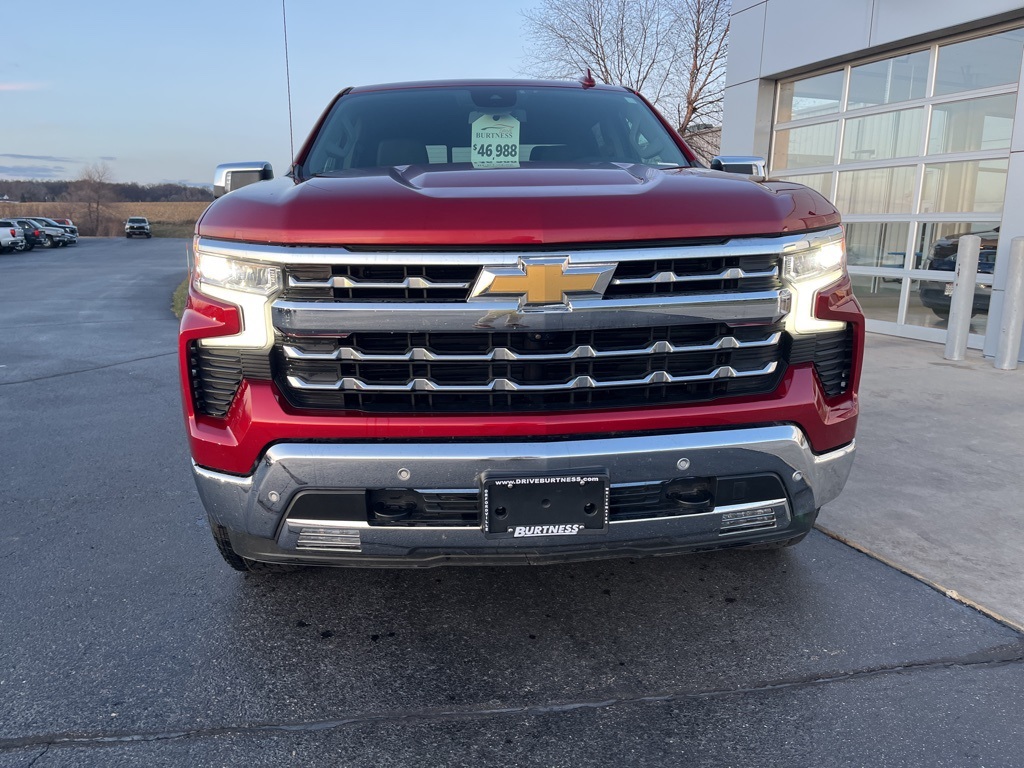 2022 Chevrolet Silverado LTZ photo 2