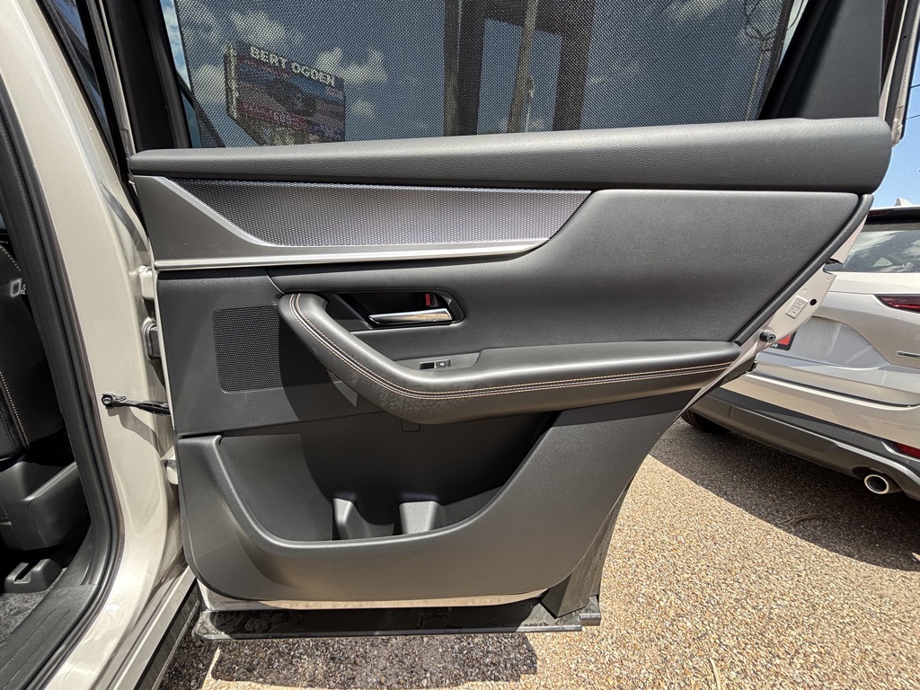 2025 Mazda CX-90 3.3 Turbo Preferred photo 17