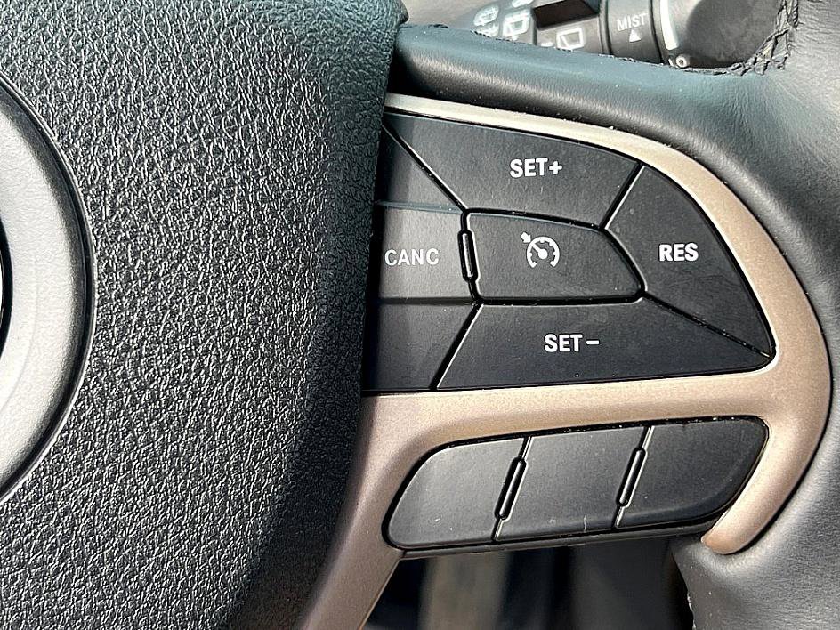 2018 Jeep Cherokee Latitude photo 14