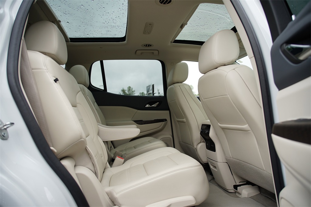 2023 Gmc Acadia Denali photo 12