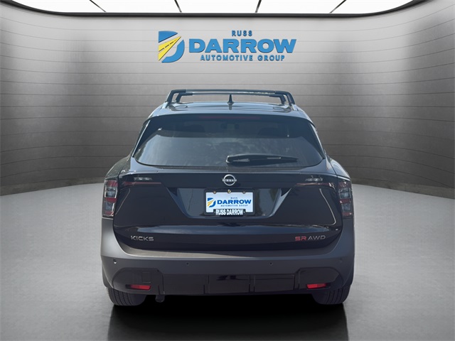 2026 Nissan Kicks SR photo 4