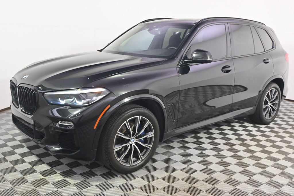 Used 2021 BMW X5 40i with VIN 5UXCR6C03M9H00471 for sale in Richfield, Minnesota
