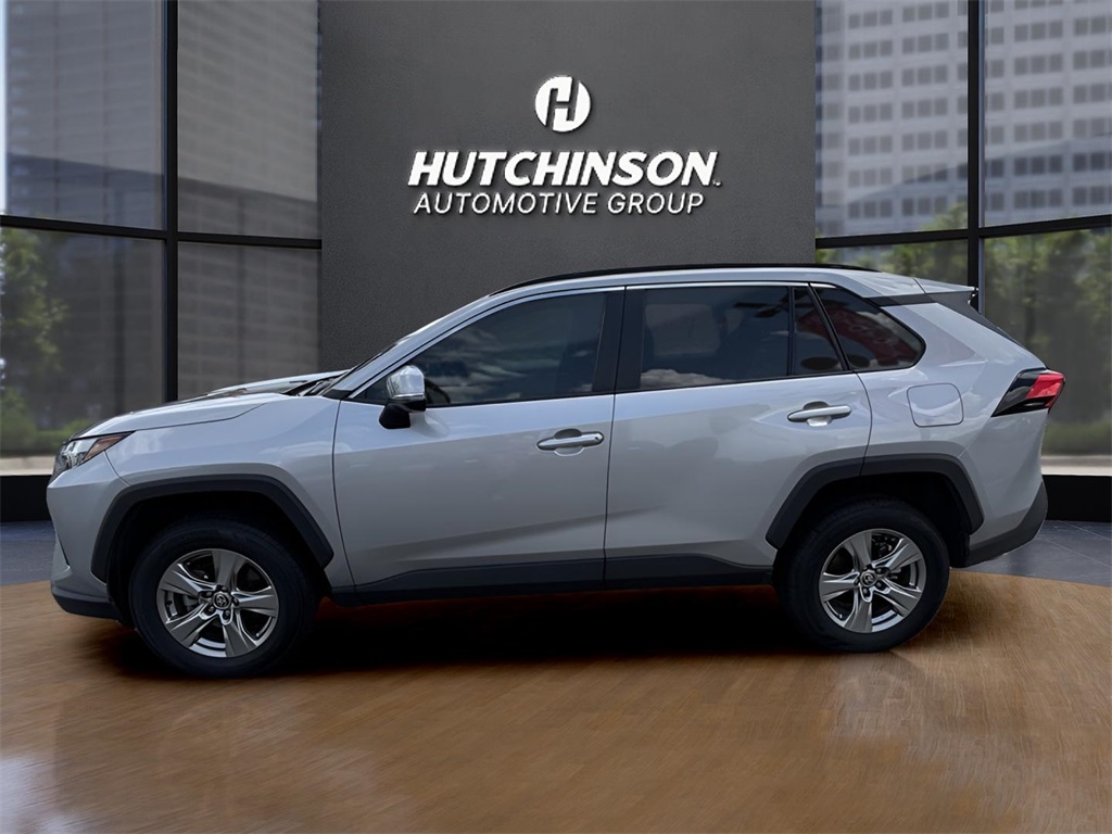 2023 Toyota RAV4 XLE photo 4