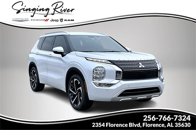 2024 Mitsubishi Outlander SEL's photo