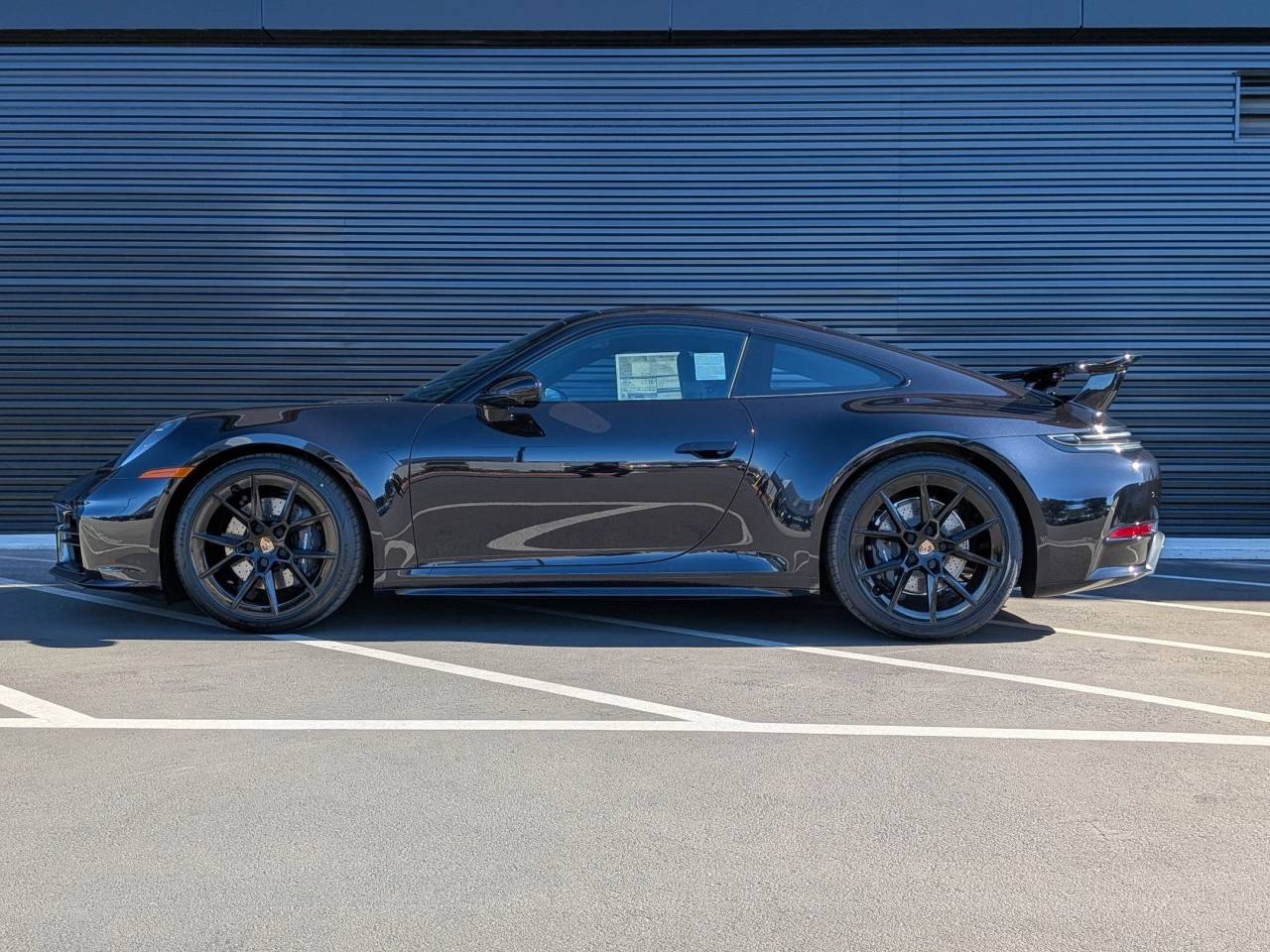 2026 Porsche 911 T photo 2