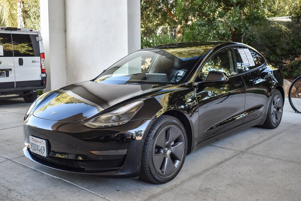 2022 Tesla Model 3 photo 3
