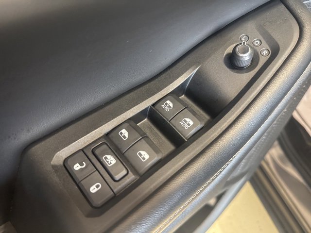 2023 Jeep Grand Cherokee Altitude photo 4