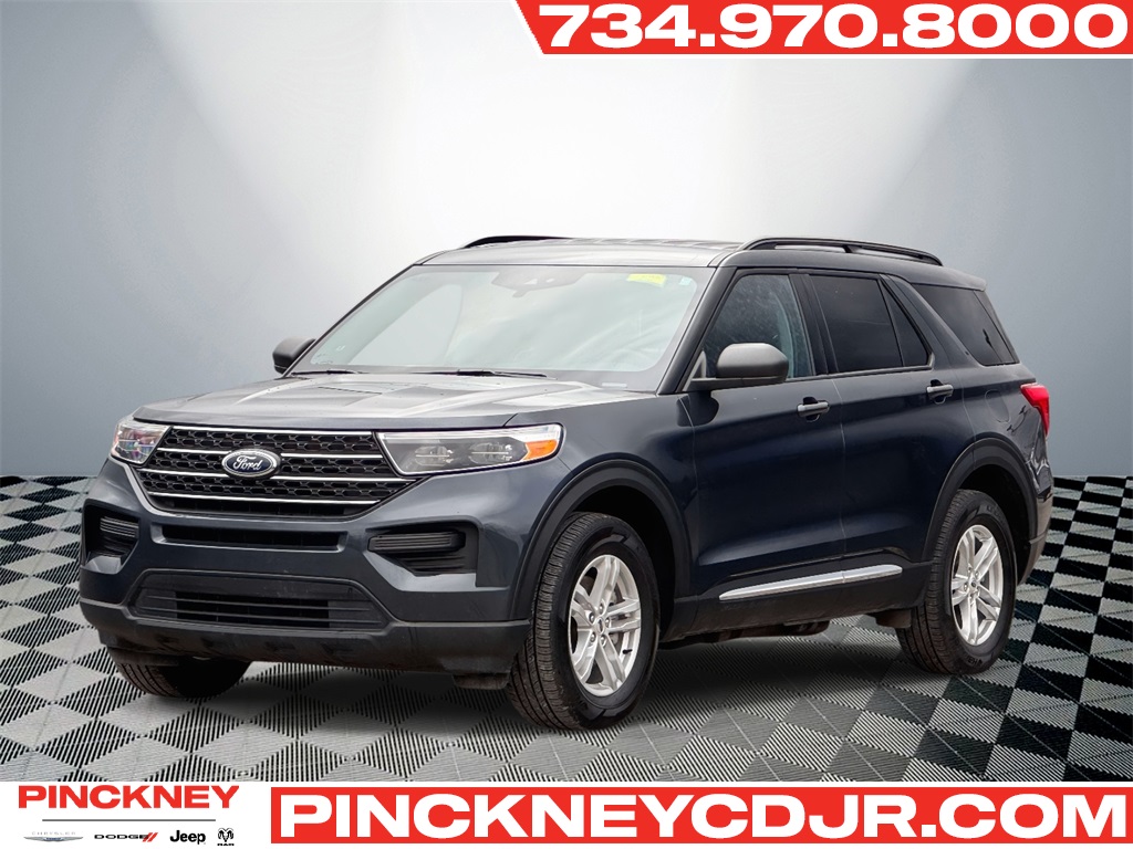 2023 Ford Explorer XLT's photo