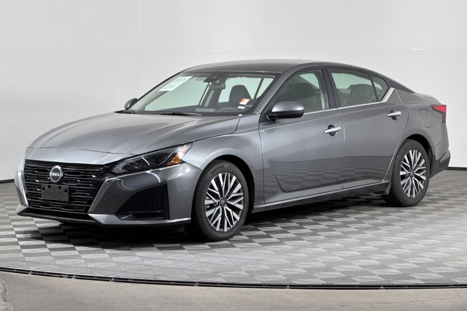 2023 Nissan Altima 2.5 SV photo 7