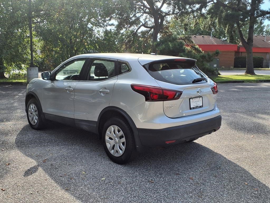 2019 Nissan Rogue Sport S photo 6