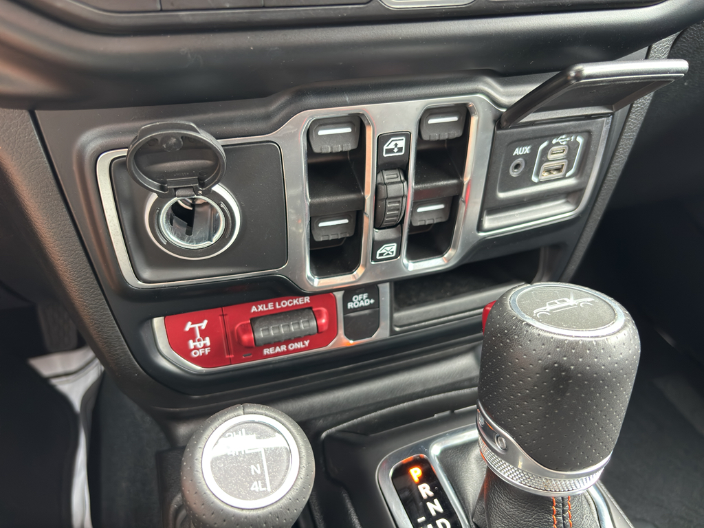 2023 Jeep Gladiator Mojave photo 28