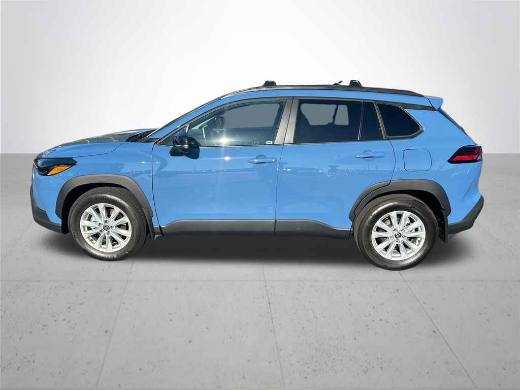 2026 Toyota Corolla Cross LE photo 10