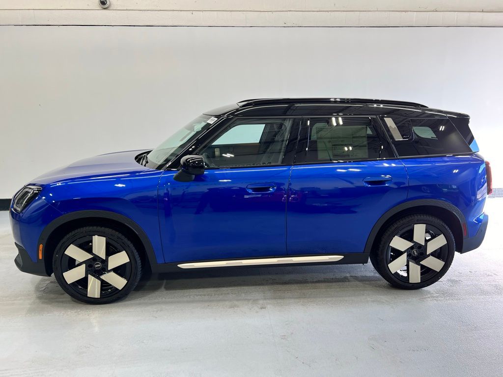 Certified 2025 MINI Countryman S with VIN WMZ23GA00S7P75562 for sale in Golden Valley, Minnesota