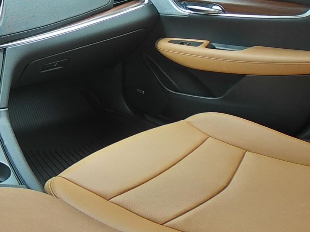 2025 Cadillac XT5 Premium Luxury photo 13