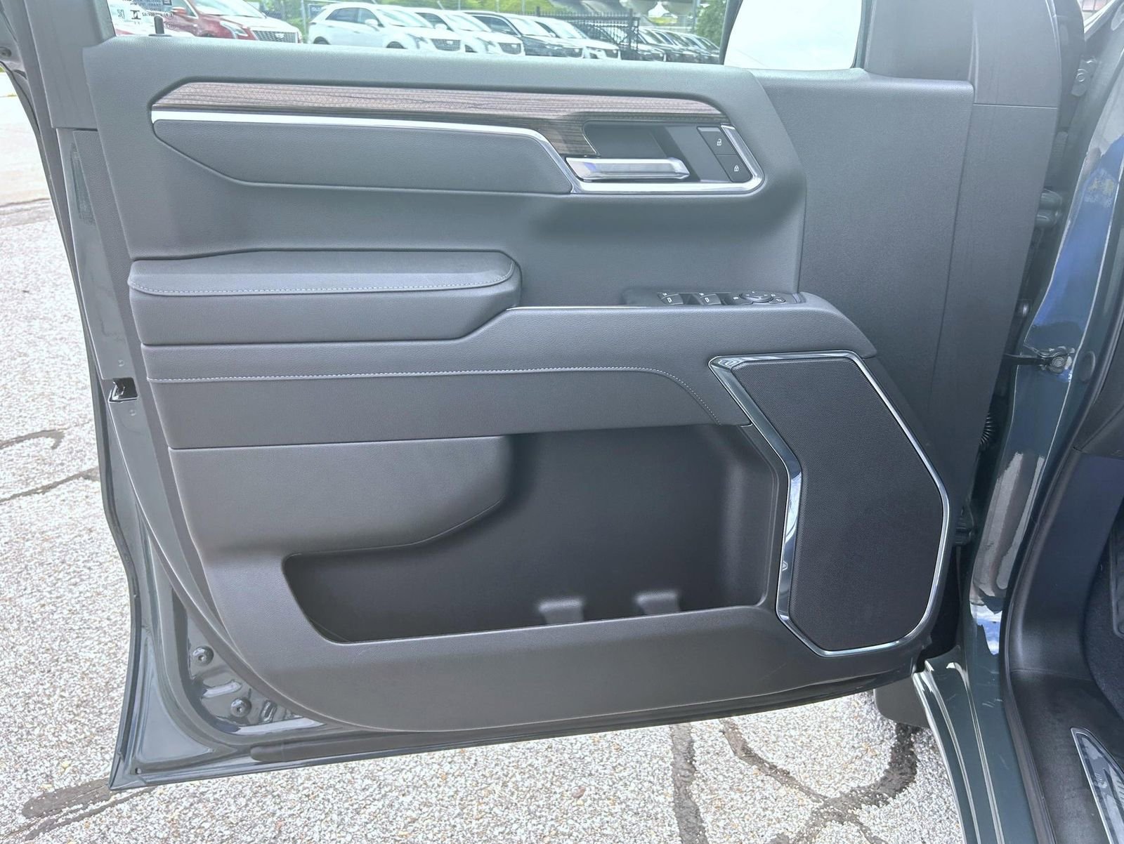2025 Chevrolet Silverado 1500 LT photo 15