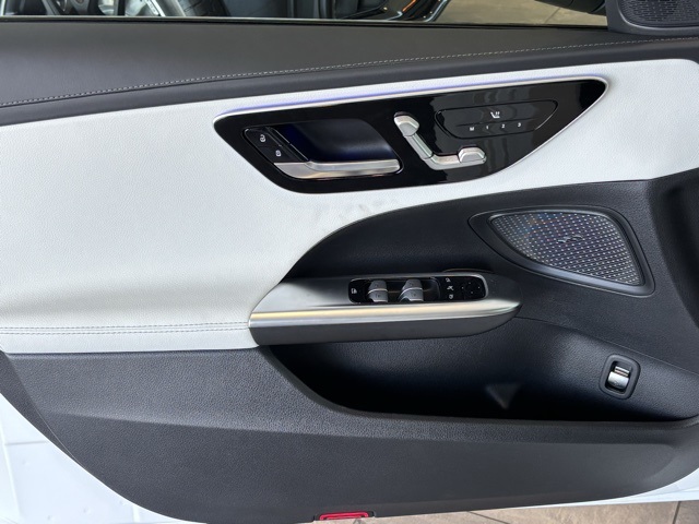 2025 Mercedes Benz C 300 photo 12