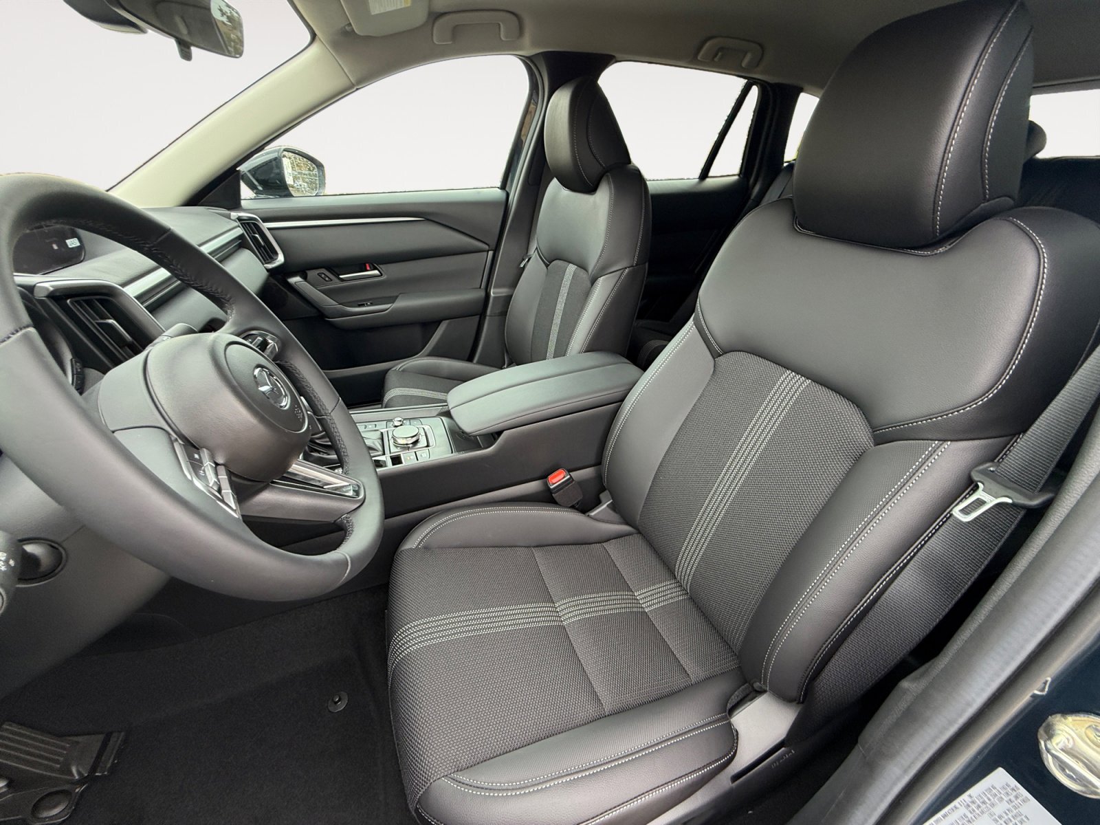 2025 Mazda CX-50 Preferred photo 10