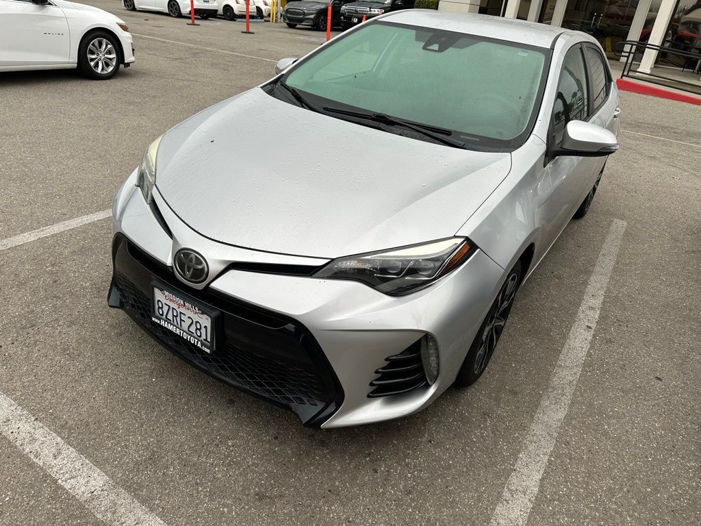2018 Toyota Corolla LE photo 2