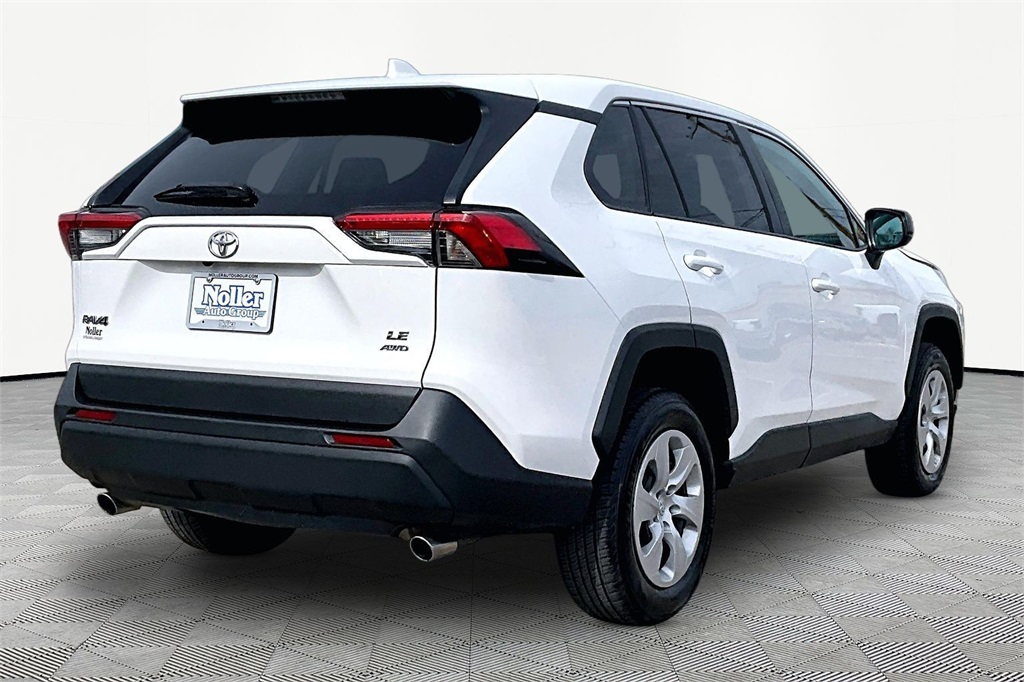 Used 2024 Toyota RAV4 LE with VIN 2T3F1RFVXRC429008 for sale in Kansas City