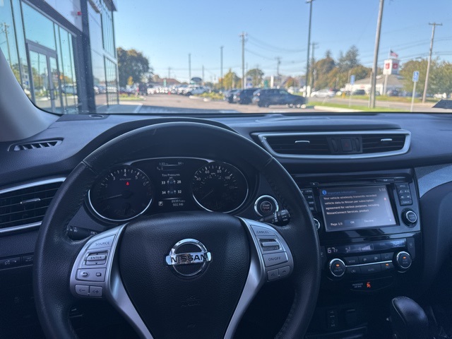 2016 Nissan Rogue SL photo 17