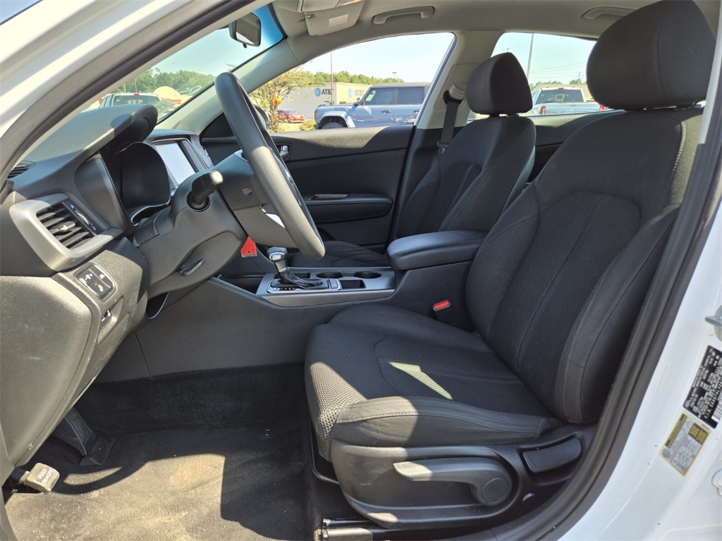 2019 Kia Optima LX photo 10